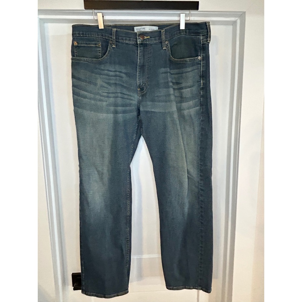 Signature by Levi Strauss & Co S61 Relaxed Fit Blue Jeans Mens 38x30 Medium Wash